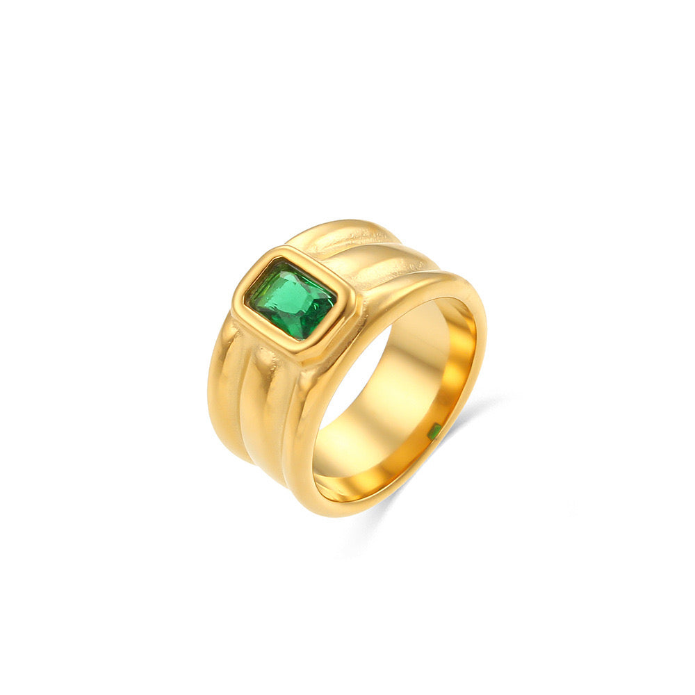 Vintage Green Rectangular Zircon Ring