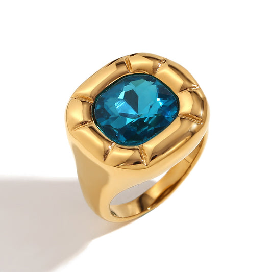 Close up view of Vintage Blue floral zirconia ring – rounded square design in 18K gold-plated stainless steel – romantic waterproof jewelry by STUD (Shop Till You Drop)