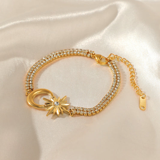 Close View of Adjustable gold bracelet with star and moon charms – waterproof and hypoallergenic – STUD