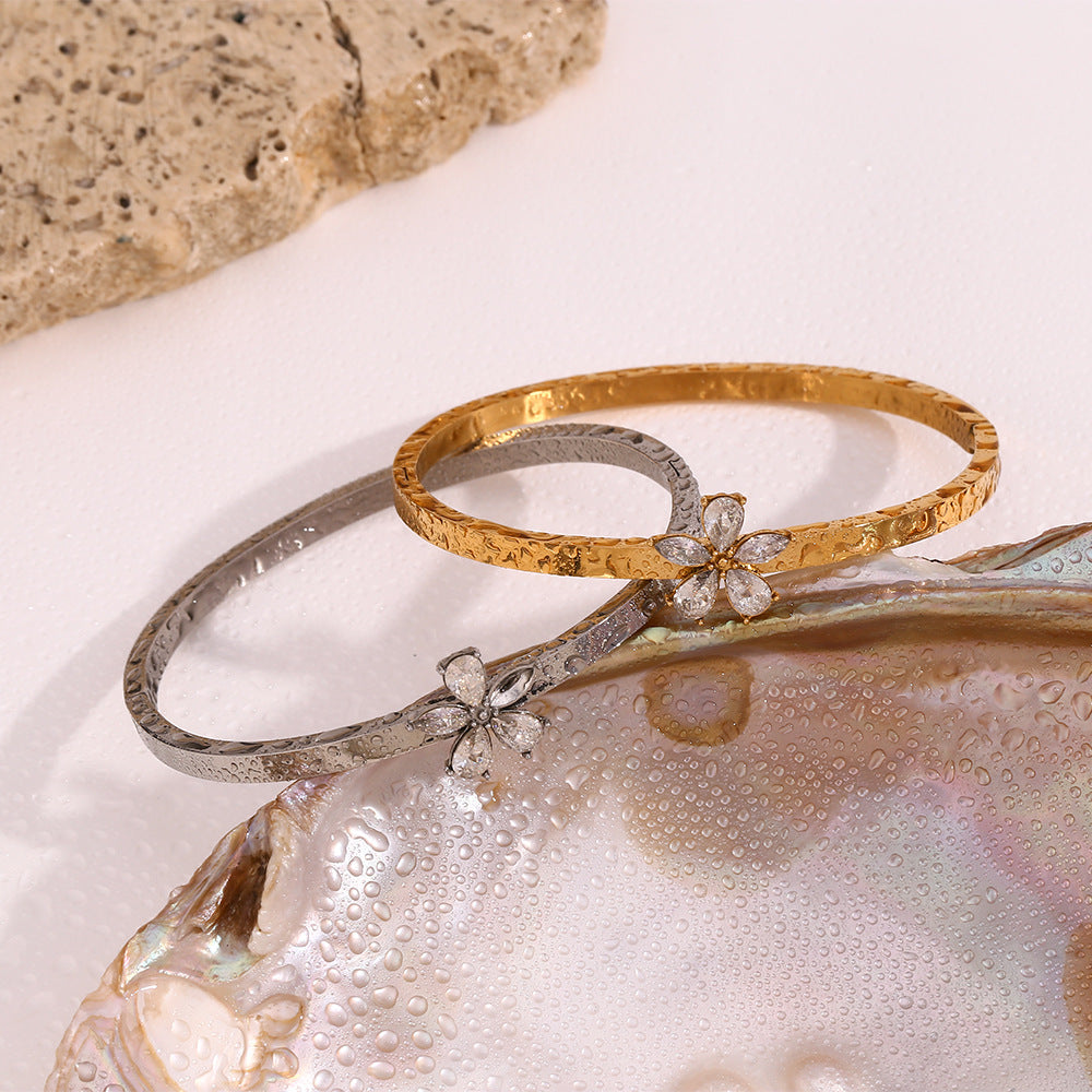Elegant Silver Flower Bangle with White Zircon for Women