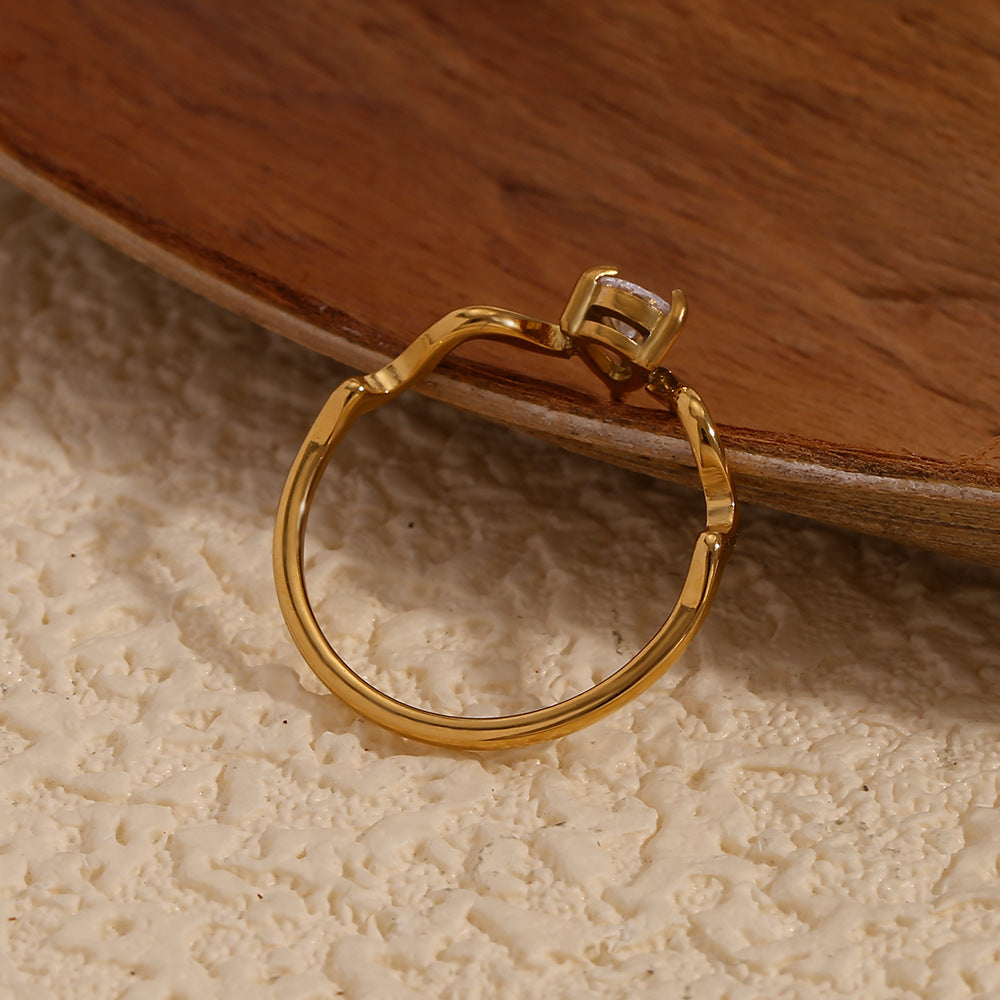 18K gold plated wave band ring with teardrop zircon stone – STUD