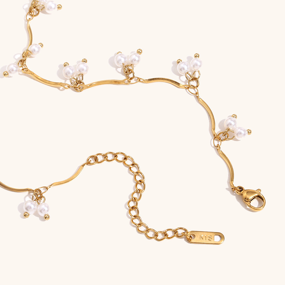 18K gold plated daisy pearl drop bracelet with delicate adjustable chain – STUD