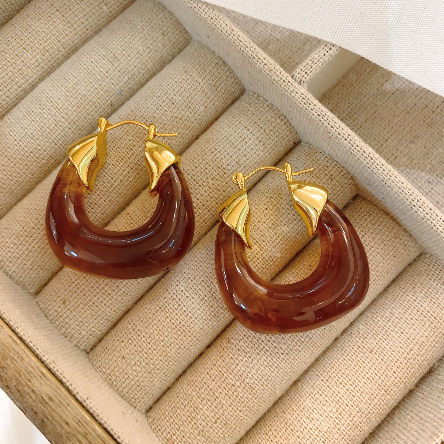 Amber U-shaped hoop earrings – geometric retro design, hypoallergenic, bold style by STUD (Shop Till You Drop)