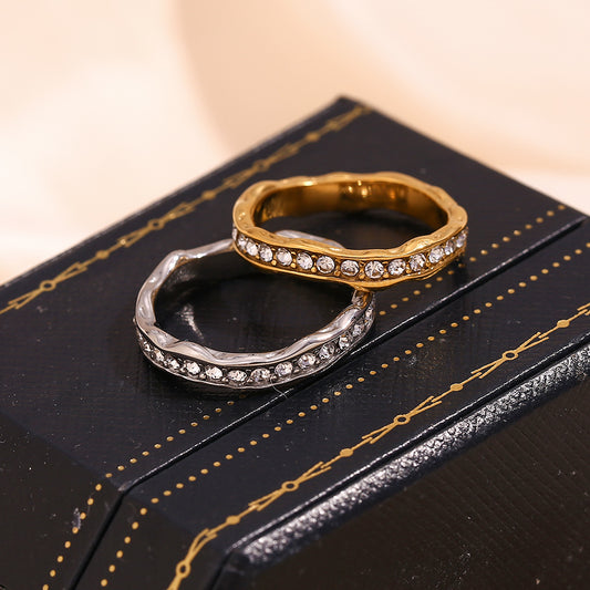 Silver stainless steel wavy band ring with full zircon circle – STUD