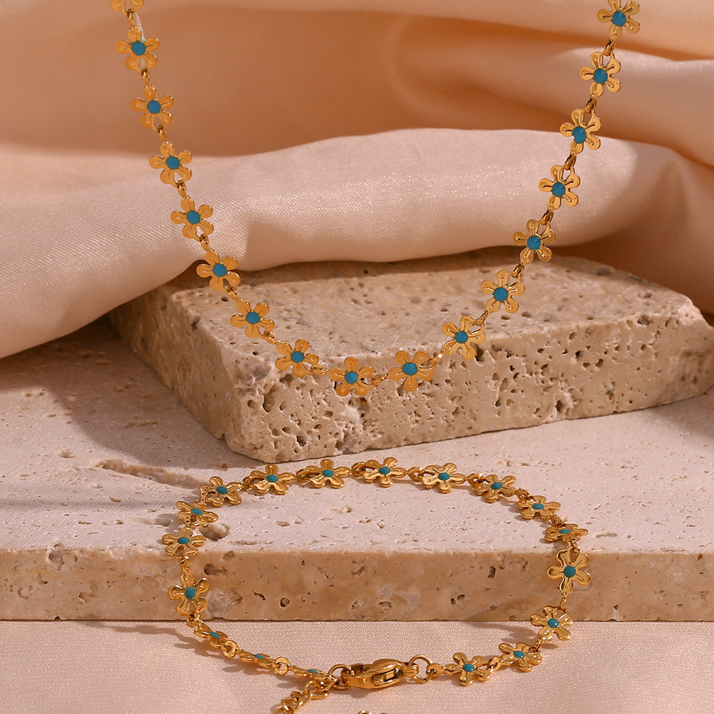 Retro Blue Flower Handcrafted Necklace