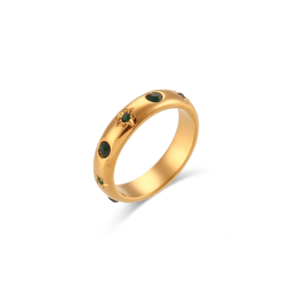 18K gold plated bloom band ring with green zircon and floral engravings – STUD