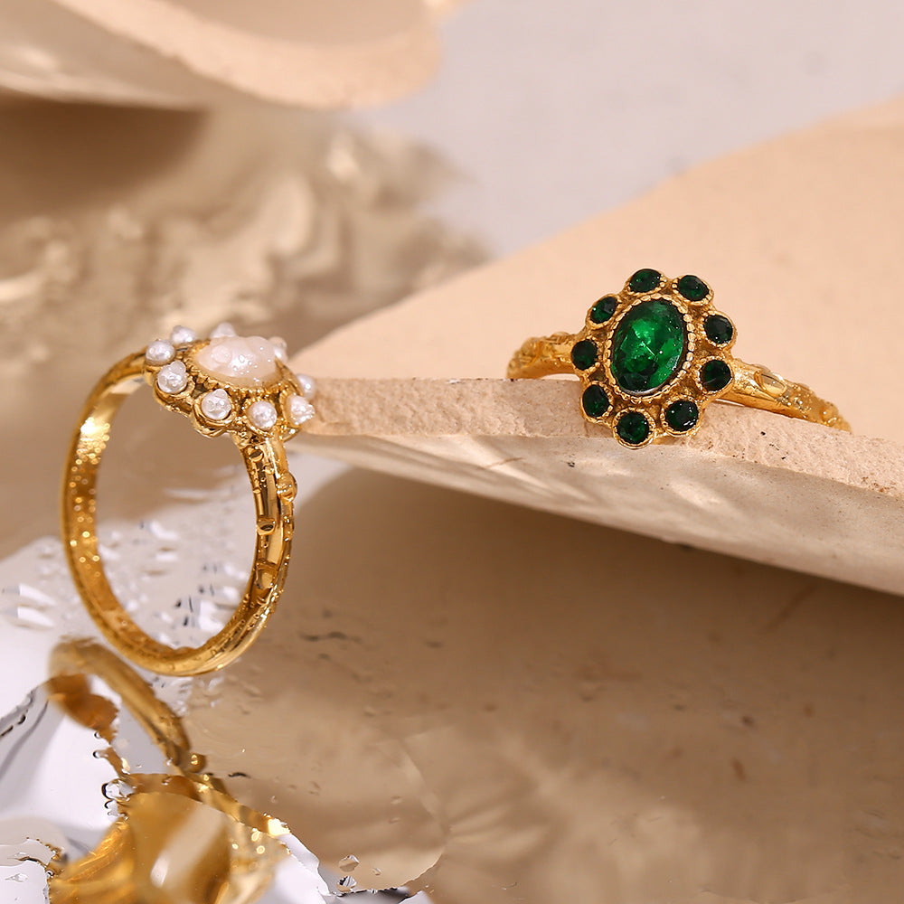 Emerald Luxury Full Zircon Ruffled 18K Gold-Plated Ring