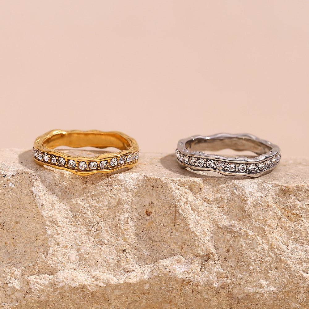 Silver stainless steel wavy band ring with full zircon circle – STUD