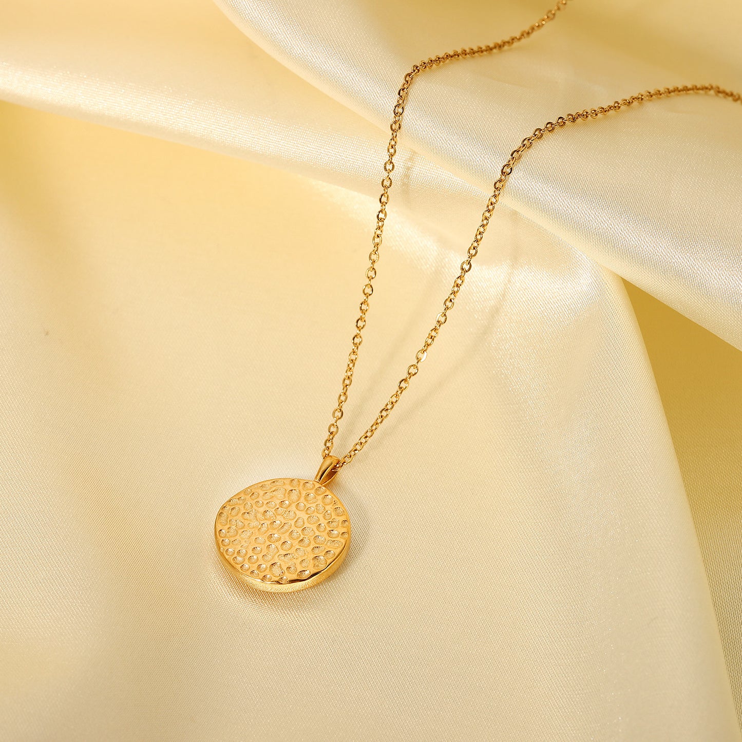 Celestial Compass Necklace – 14K Gold Talisman | STUD