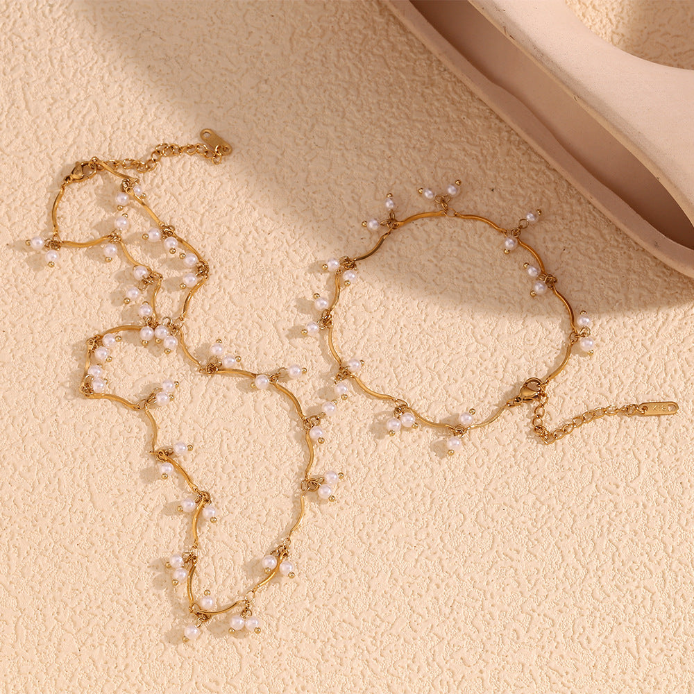 18K gold plated daisy pearl drop bracelet with delicate adjustable chain – STUD
