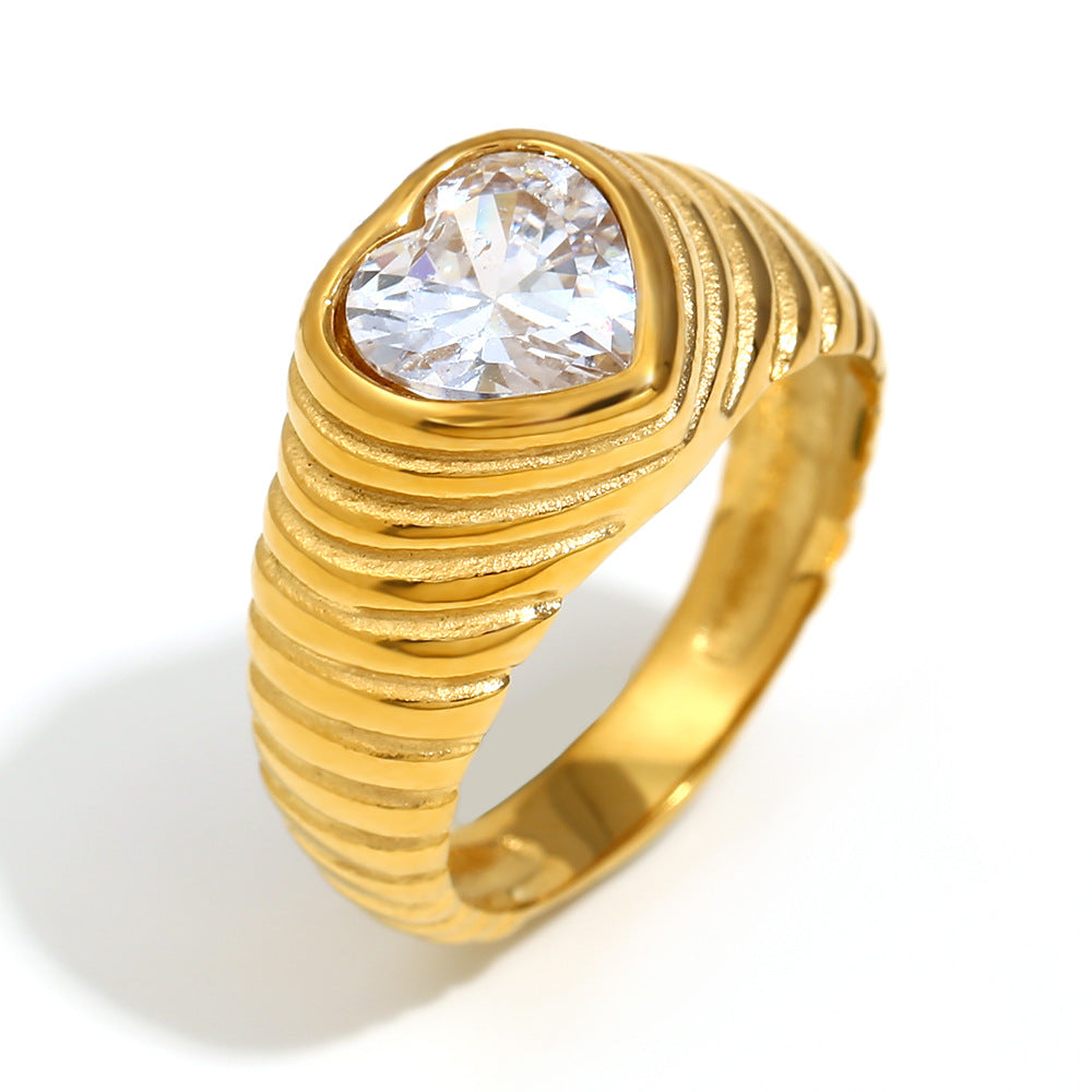 Niche Heart Zircon Ring