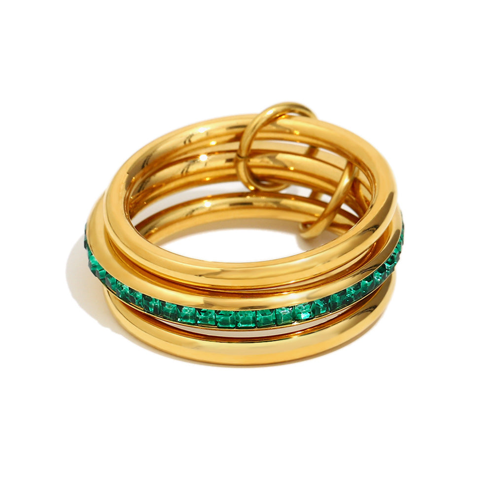 18K gold plated triple band ring with emerald green stones – retro luxe by STUD