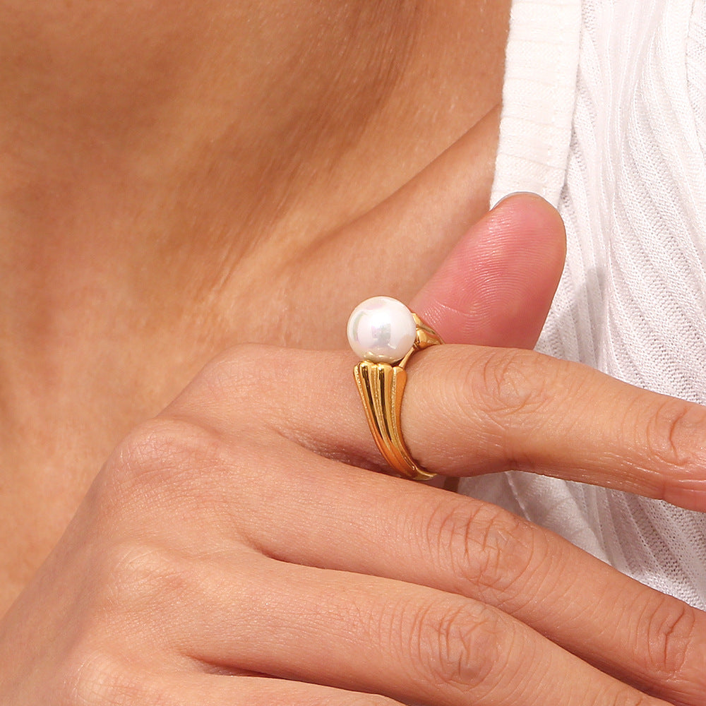 Textured pearl ring with dual-sided band – 18K gold-plated stainless steel with faux pearl center – elegant jewelry by STUD (Shop Till You Drop)