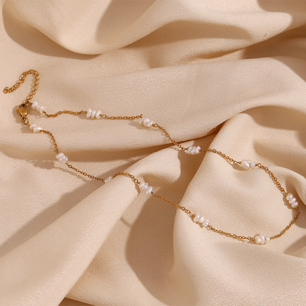 Close View of Freshwater pearl necklace – 18K gold plated minimalist design by STUD-Shop Till You Drop