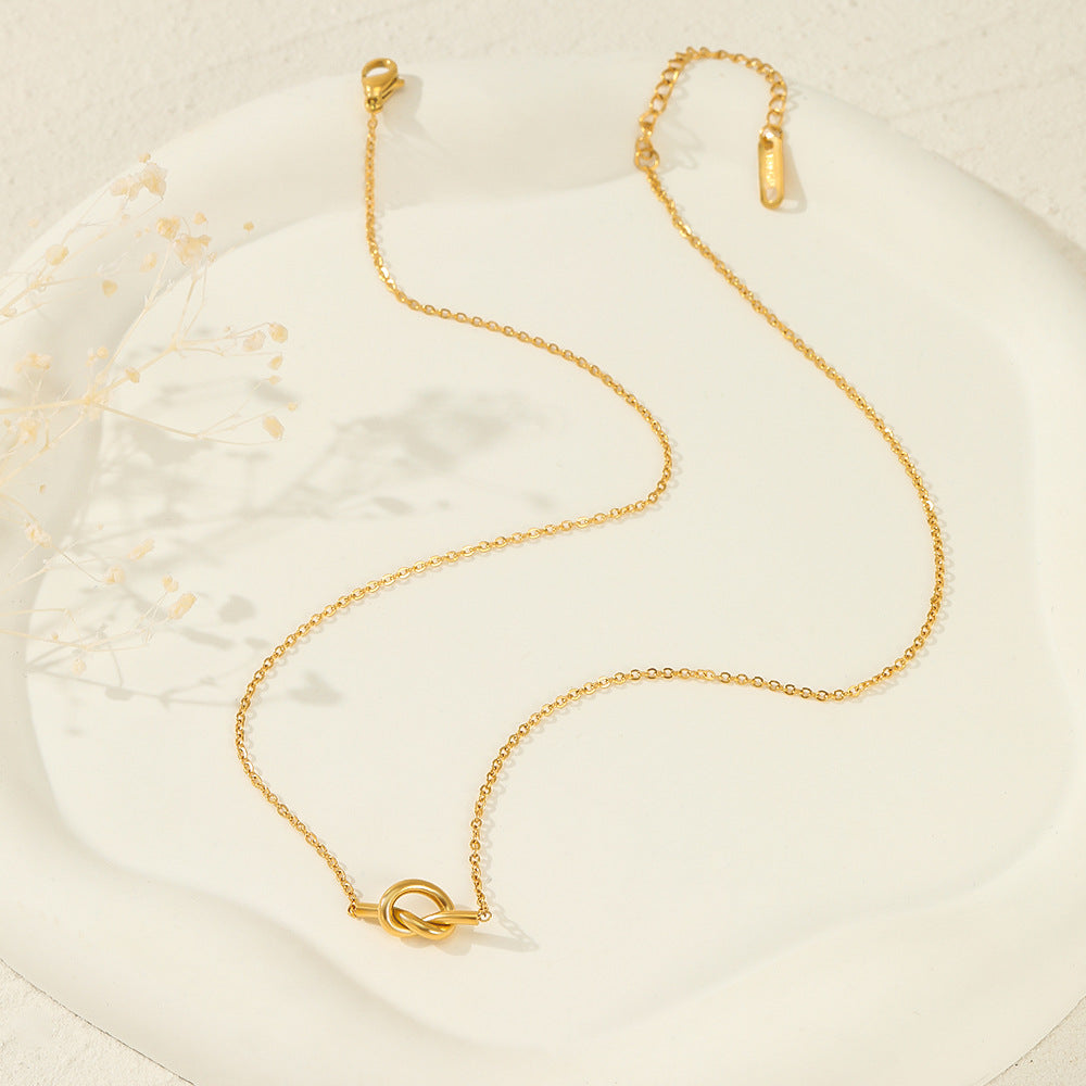 Korean Knot Necklace