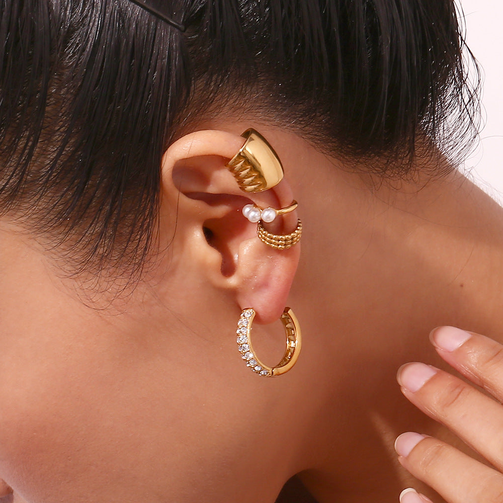 18K gold plated pavé hoop earrings with double-row crystals and heart cut-out back – STUD