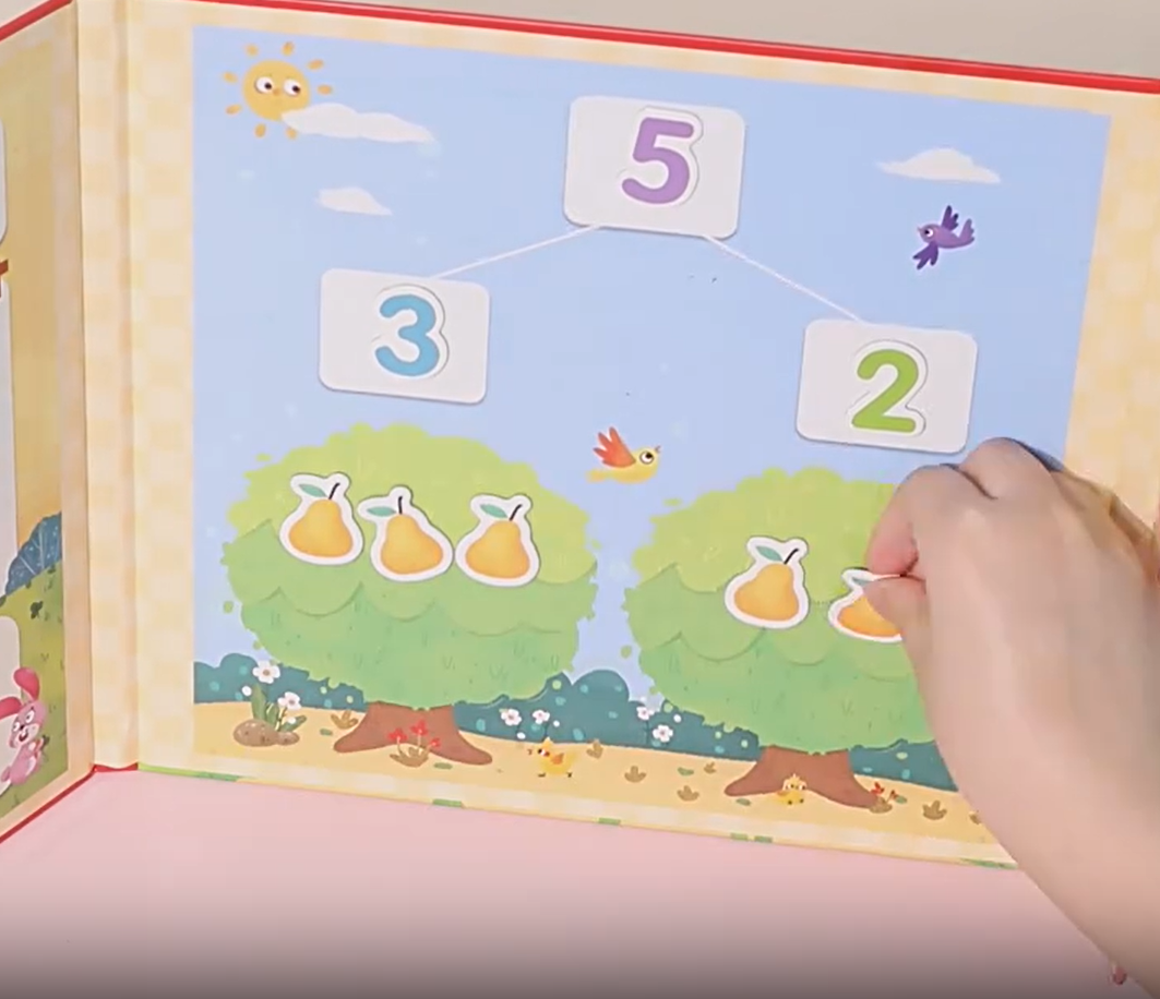 Magnetic Math Book– Interactive Learning Toy for Number Operations and Matching Skills
