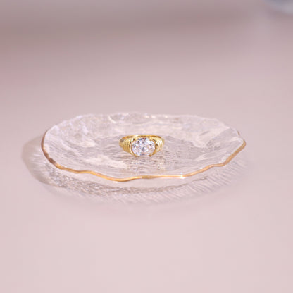 18K gold plated ring with clear oval-cut zircon and textured band – STUD