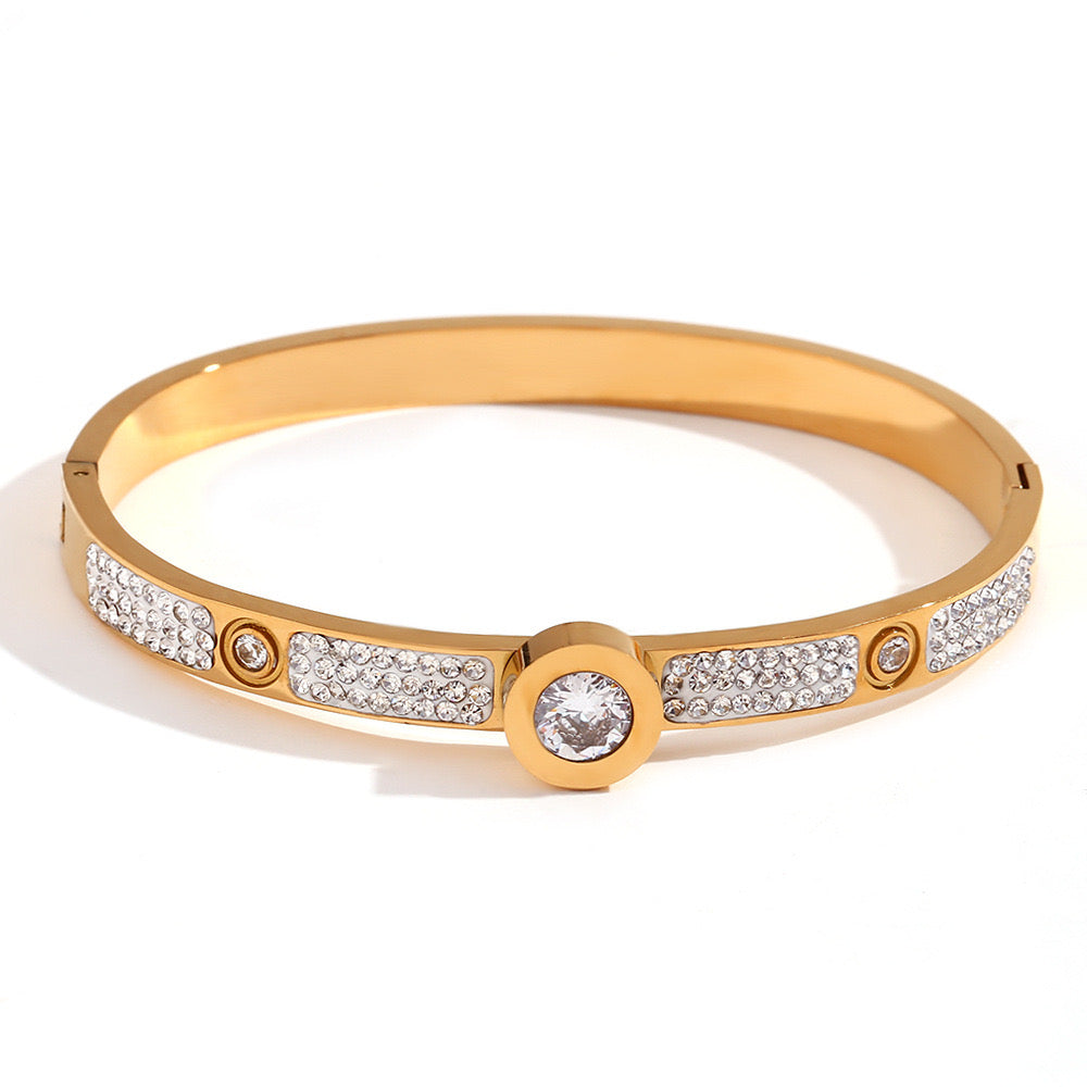 Diamond Bracelet with Zircon Stone