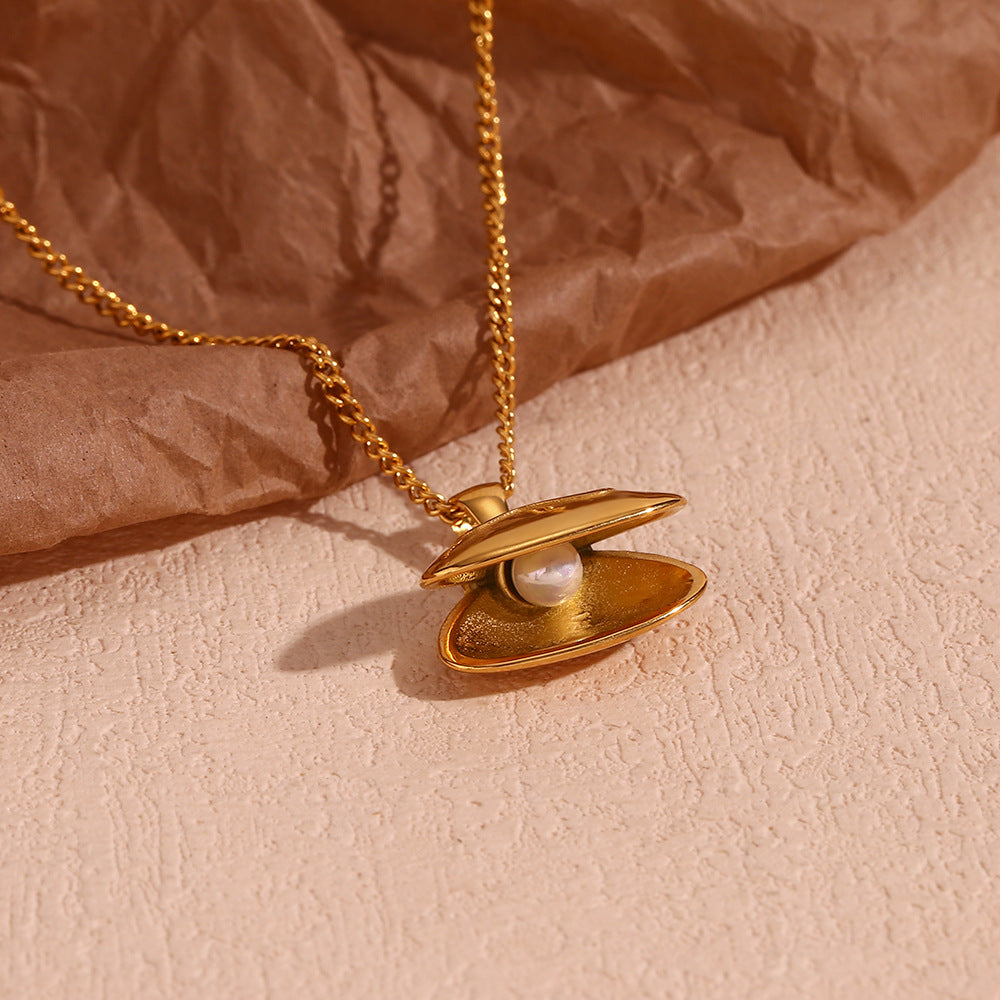 18K Gold Plated Pearl Clam Pendant Necklace