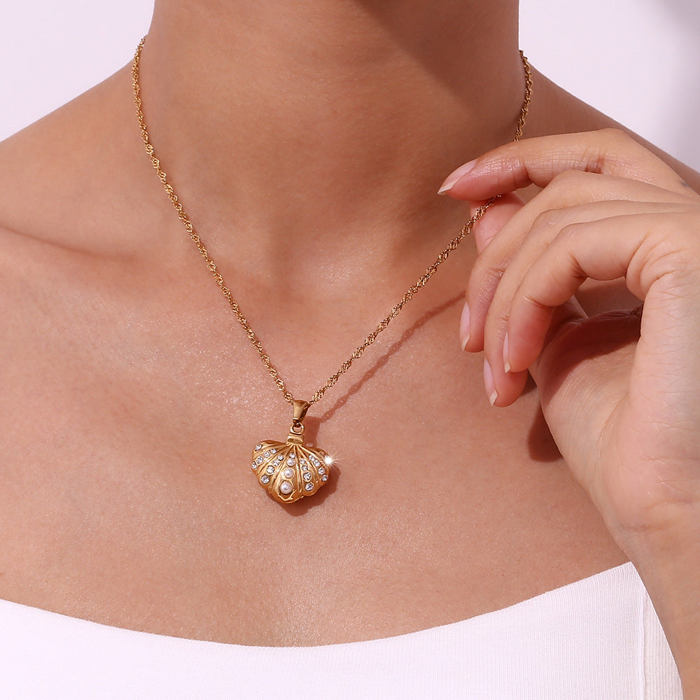 Gold 18k Pearl Shell Pendant