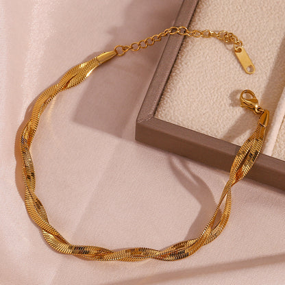 Gold twist chain bracelet for everyday layering
