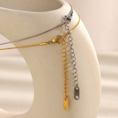 Gold 18K plated star pendant necklace with zircon crystal accents on snake chain – STUD