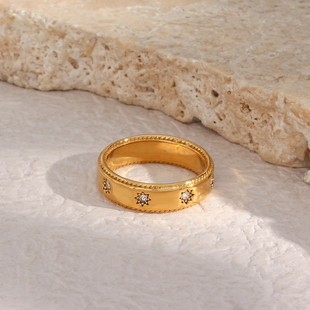 18K gold-plated ring with star-shaped zircon detailing – waterproof and durable
