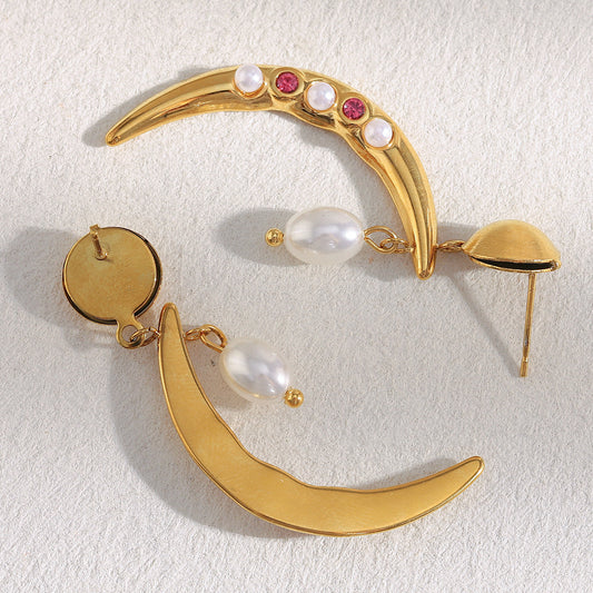 STUD 18K gold-plated crescent moon earrings with pearls and red crystals – celestial style