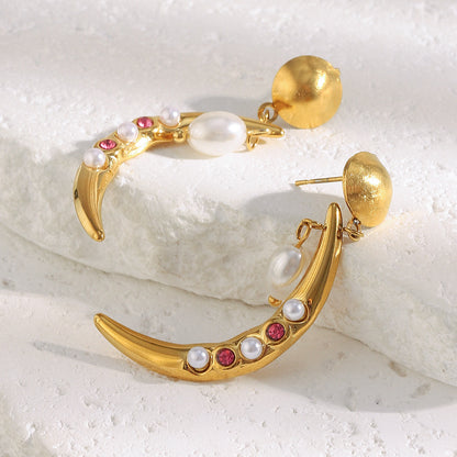 STUD 18K gold-plated crescent moon earrings with pearls and red crystals – celestial style