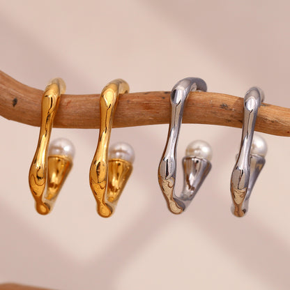 Minimalist pearl C-shaped hoop earrings – waterproof, hypoallergenic design by STUD (Shop Till You Drop)