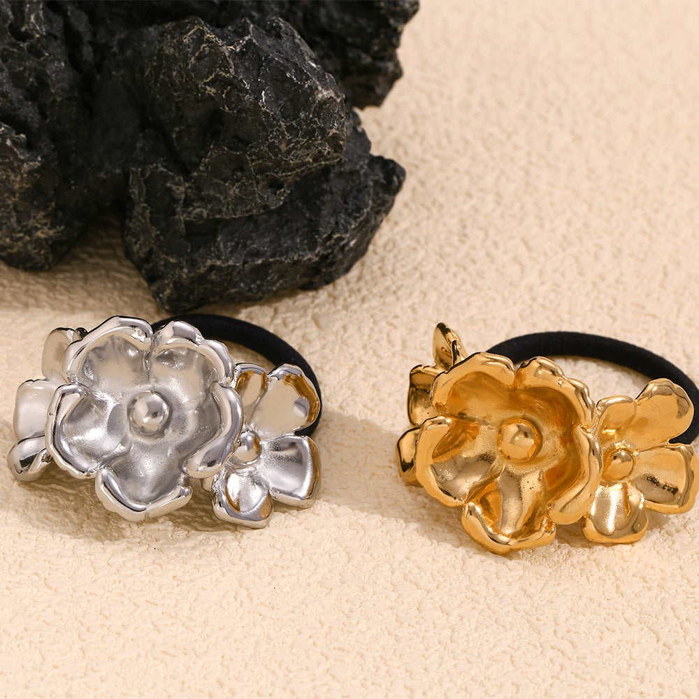 Vintage-Inspired 18K Gold-Plated Three-Flower Hair Tie for Women