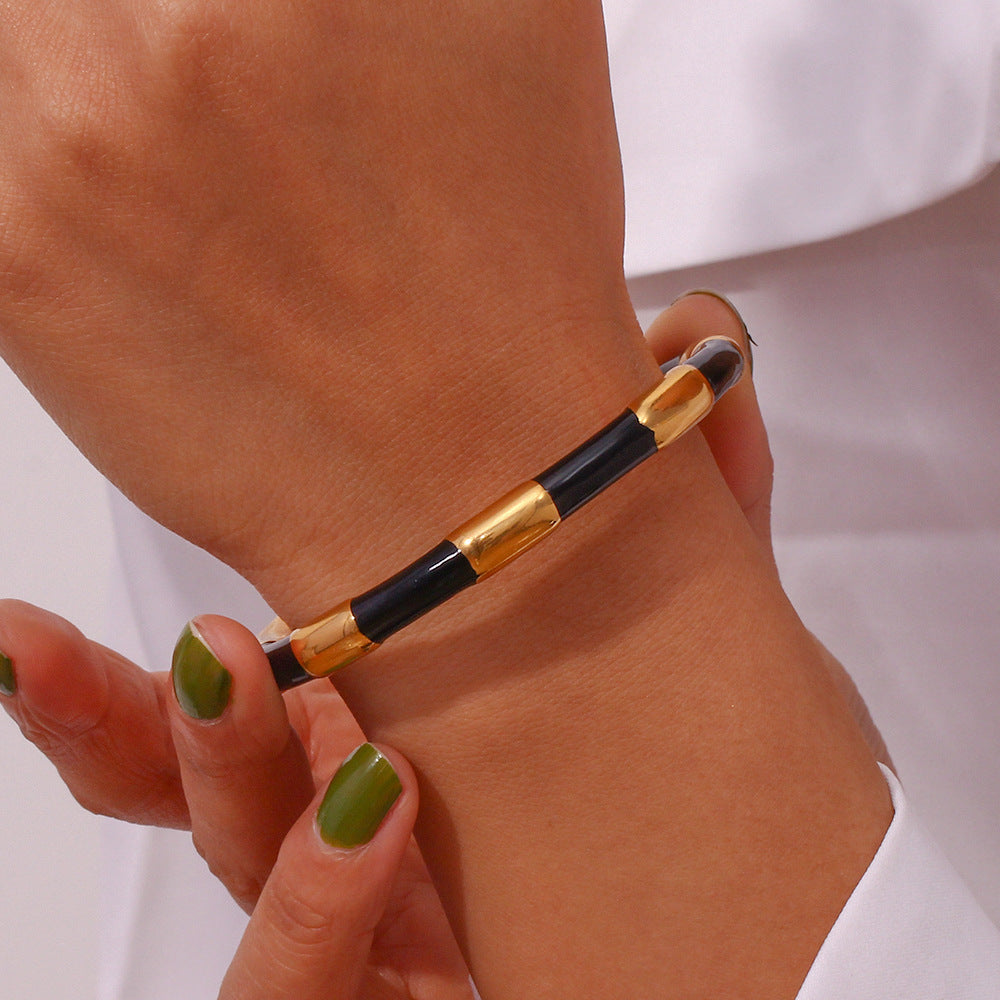 Minimalist Solid Segmented Enamel Bangle