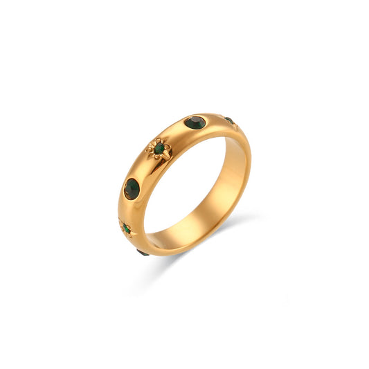 18K gold plated bloom band ring with green zircon and floral engravings – STUD