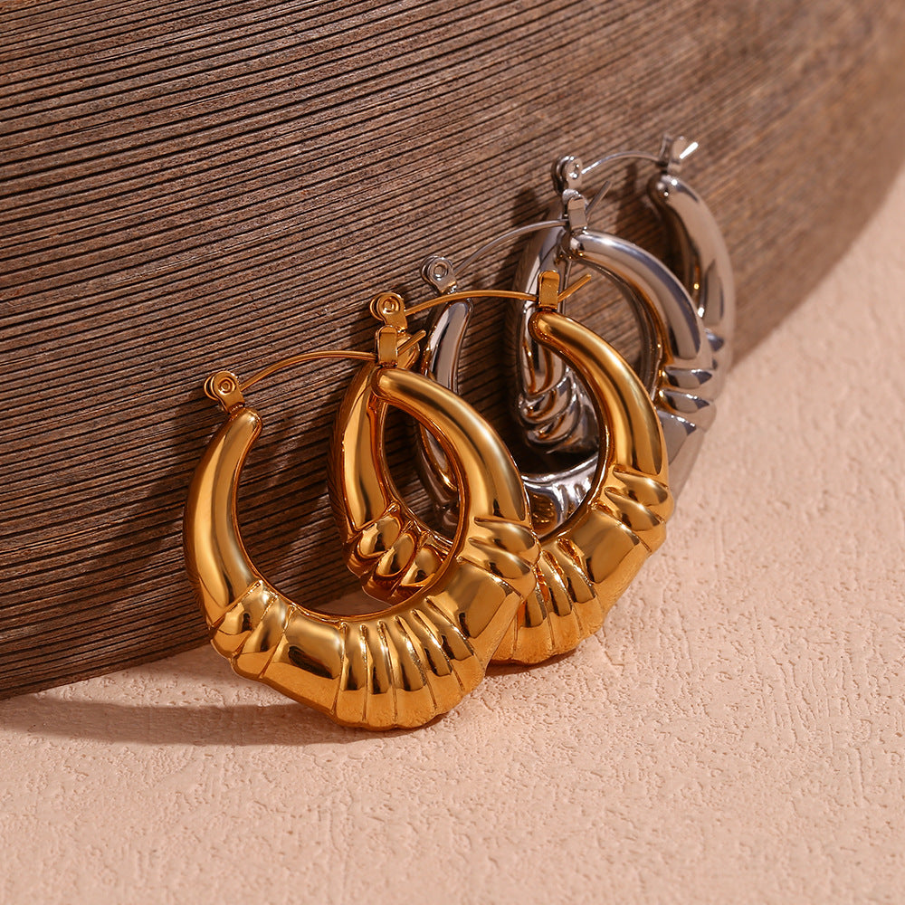 Vintage-Inspired 18K Gold Hoop Earrings