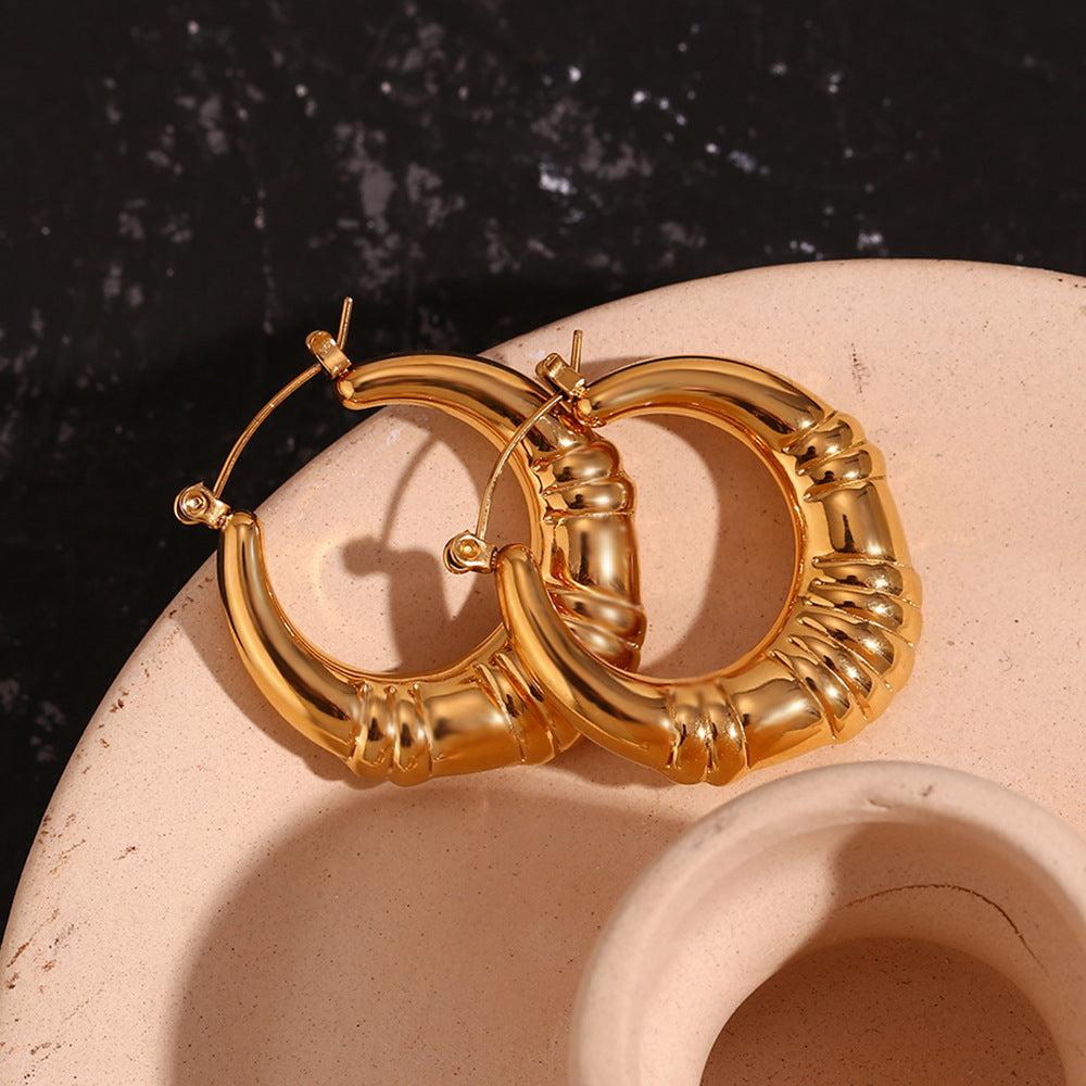 Vintage-Inspired 18K Gold Hoop Earrings