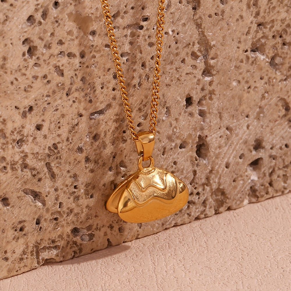 18K Gold Plated Pearl Clam Pendant Necklace