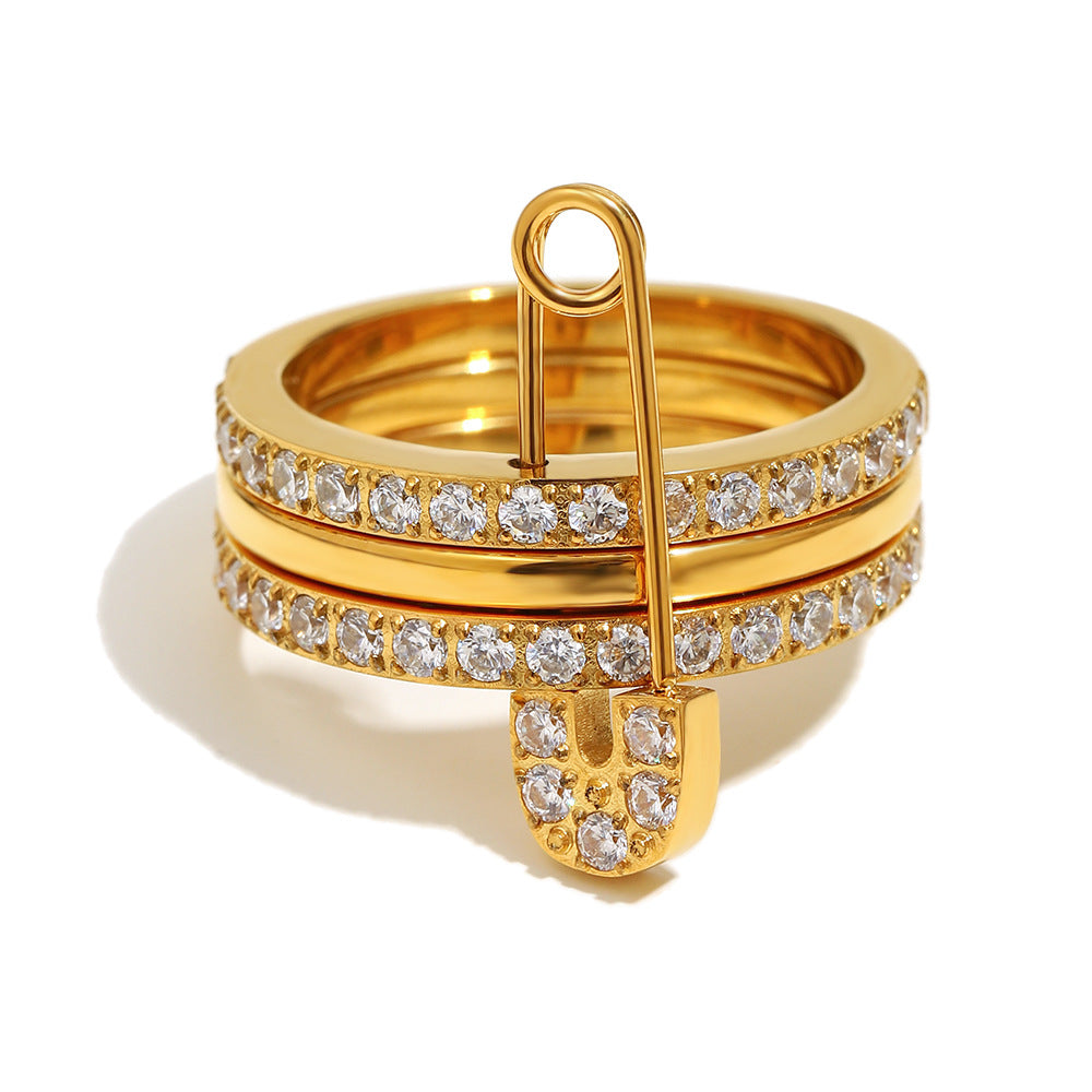 Bold Sparkle Safety Pin Ring – Triple Band Gold | STUD