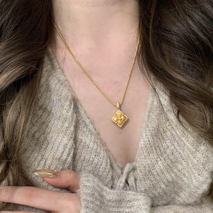 Reversible Gold Clover Pendant Necklace – 18K Plated | STUD