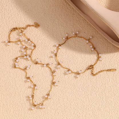18K gold plated daisy pearl drop bracelet with delicate adjustable chain – STUD