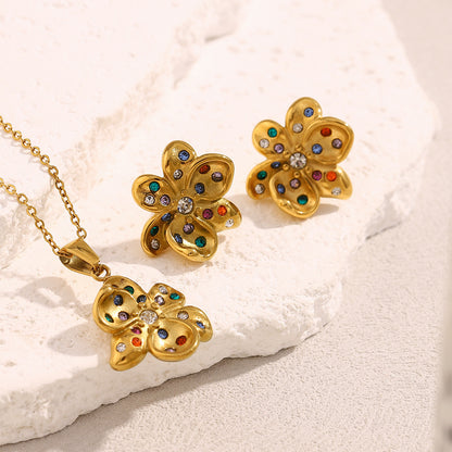 Vintage Bloom Stud Earrings – 18K Gold