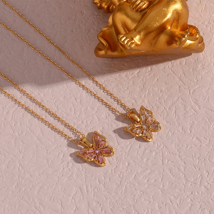 Pendant necklace styled view