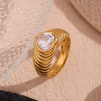 Heart-shaped zircon ring with 18K gold plating and screw-thread texture – waterproof and stackable – by STUD (Shop Till You Drop)