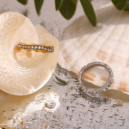 Silver stainless steel wavy band ring with full zircon circle – STUD