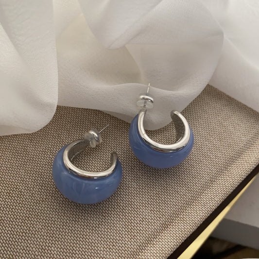 STUD Blue S925 Crescent Hoop Earrings with Retro Minimalist French Design