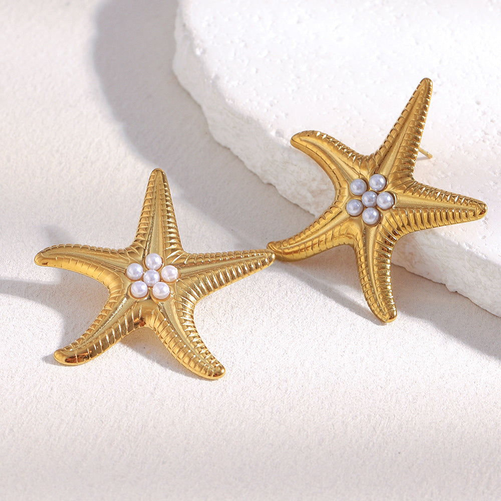 18K gold-plated starfish earrings with faux pearls and textured finish