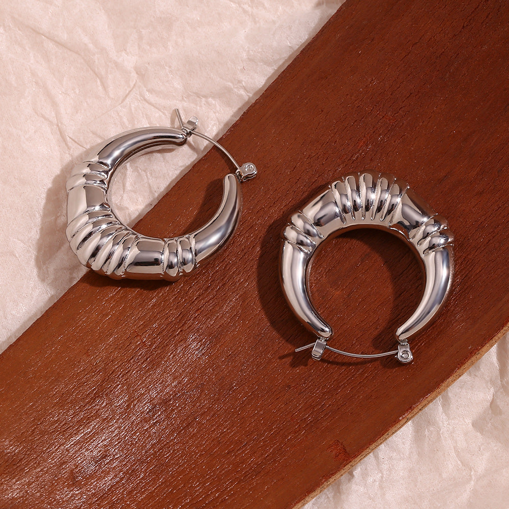 Vintage-Inspired 18K Silver Hoop Earrings