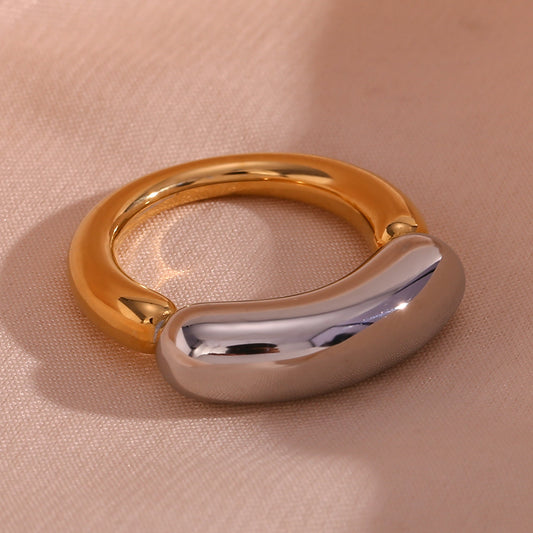 Bold Two-Tone Smile Ring