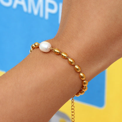 Gold-plated minimalist bracelet with oval beads and faux pearls – elegant waterproof jewelry for women