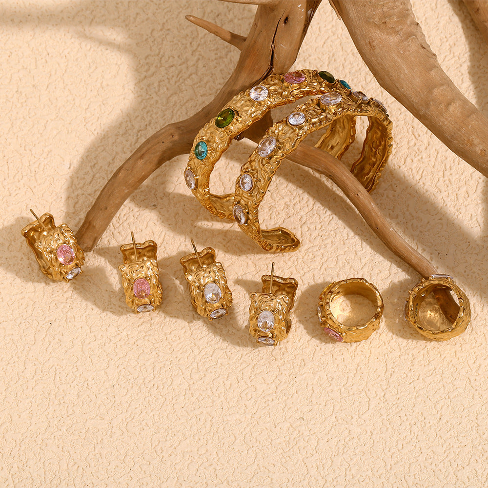 STUD 18K gold-plated sculpted ring with clear zircon stones